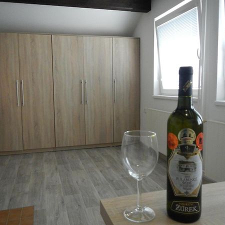 Cyklo ubytování a vinný sklep Žádovice Zadovice Exterior foto