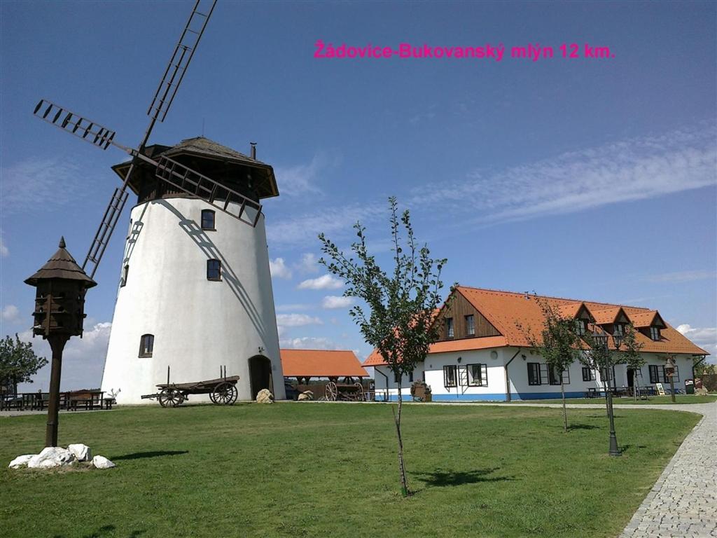 Cyklo ubytování a vinný sklep Žádovice Zadovice Exterior foto