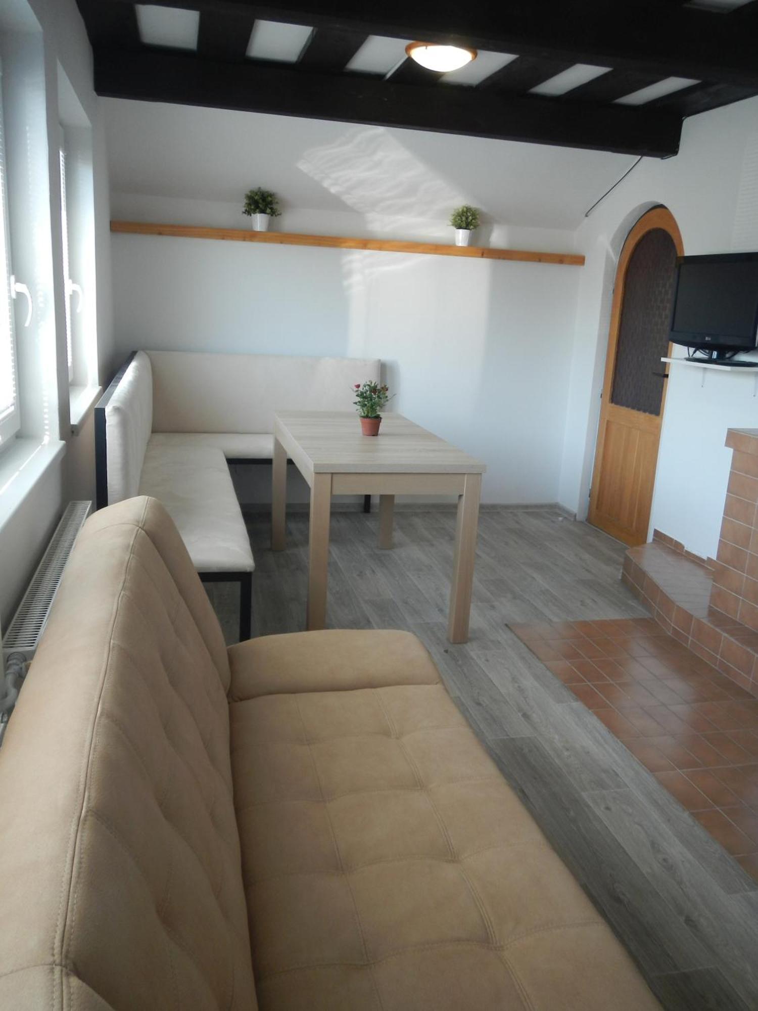 Cyklo ubytování a vinný sklep Žádovice Zadovice Exterior foto